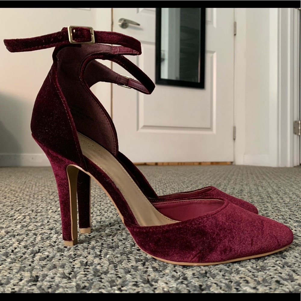 Women’s Maroon Suede Heels with Ankle Strap (7)